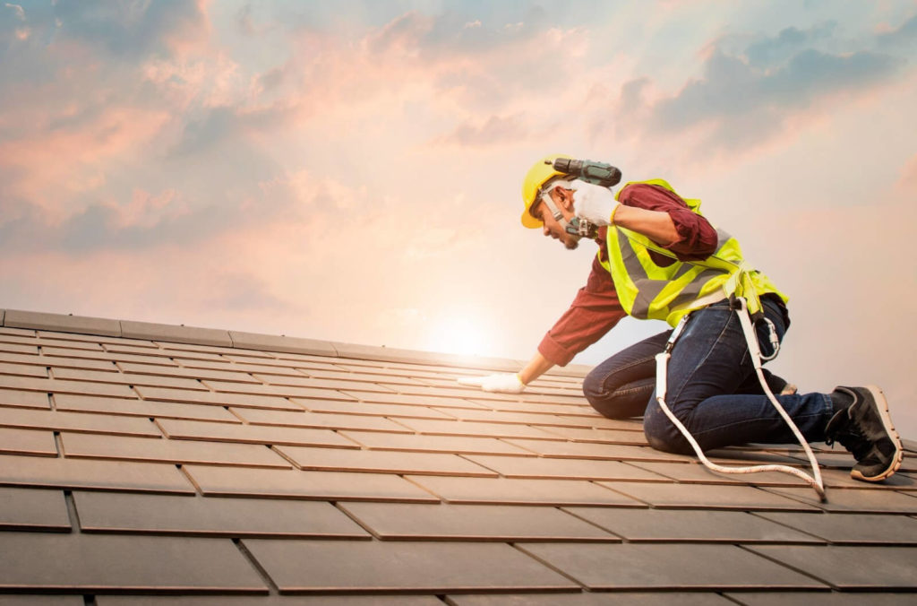 Navigating Roof Replacement: Timing, Duration, and Noise Considerations